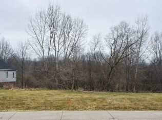 4377 Regal Dr, Akron, OH 44321
