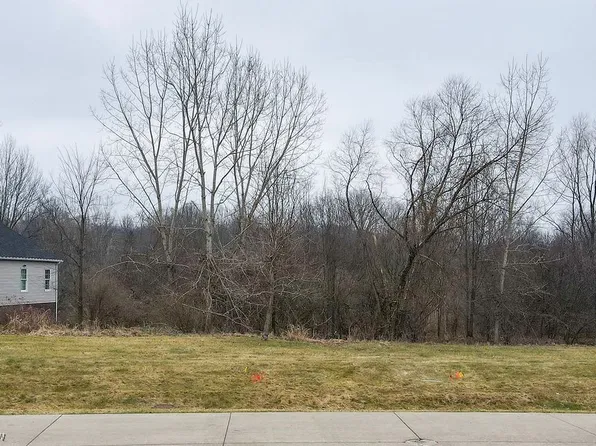 4377 Regal Dr, Akron, OH 44321