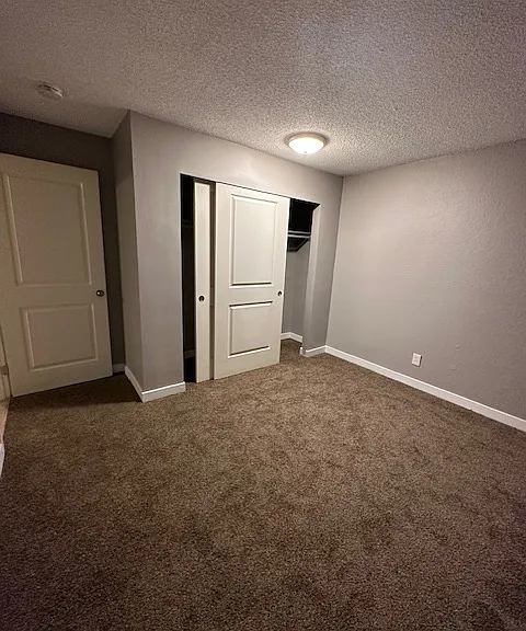 Emerald Place Apartments — Photo 14