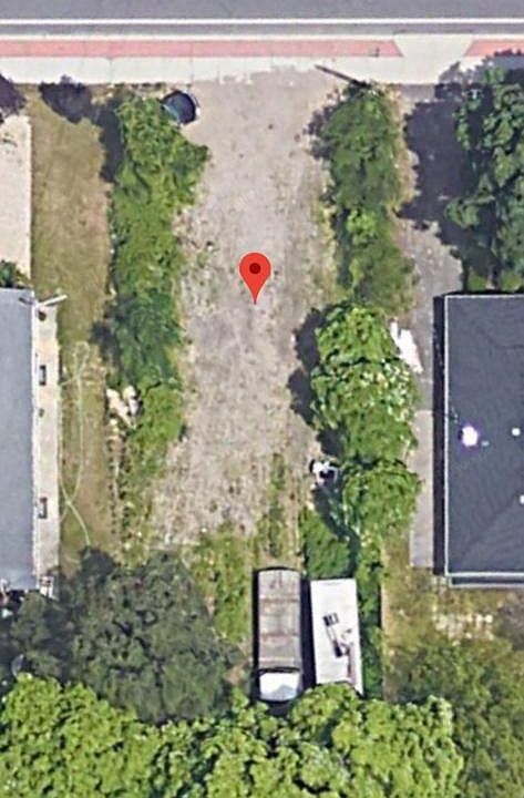 2nd image of Crooked Hill Road