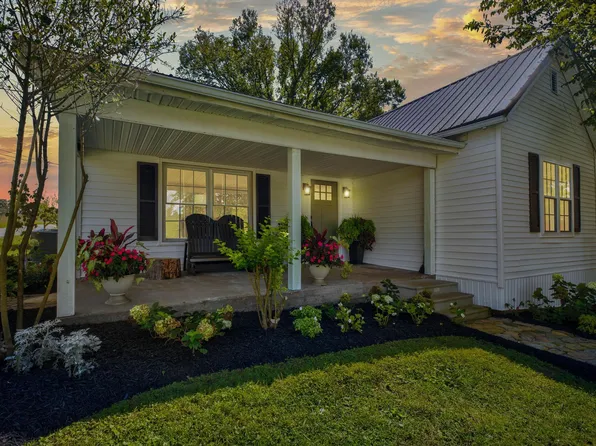 4446 Stepstone Rd, Owingsville, KY 40360