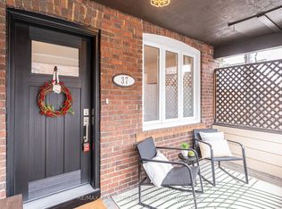 37 Kingston Rd, Toronto, ON M4L 1S5