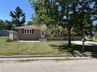603 E 8th Ave, Brodhead, WI 53520