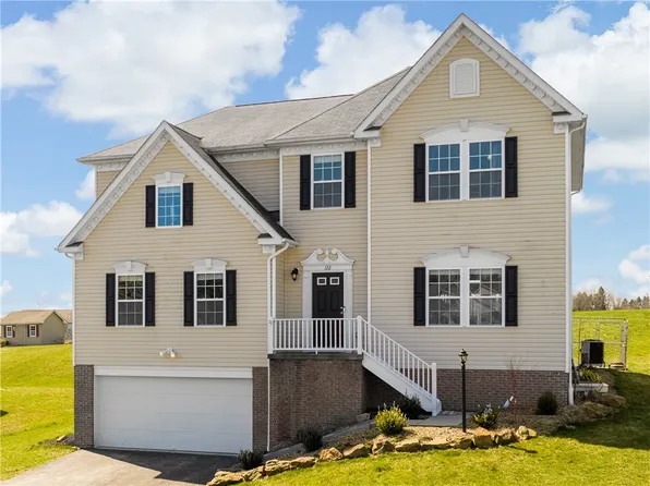 122 Naughton Cir, Evans City, PA 16033