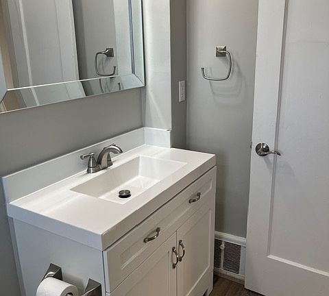 2nd image of 1311 Court Pl