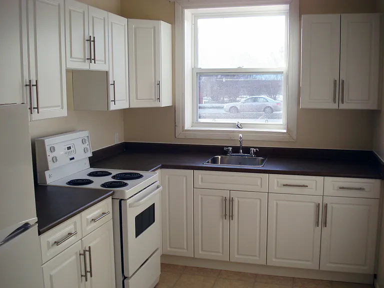2187 Portage Ave — Photo 12