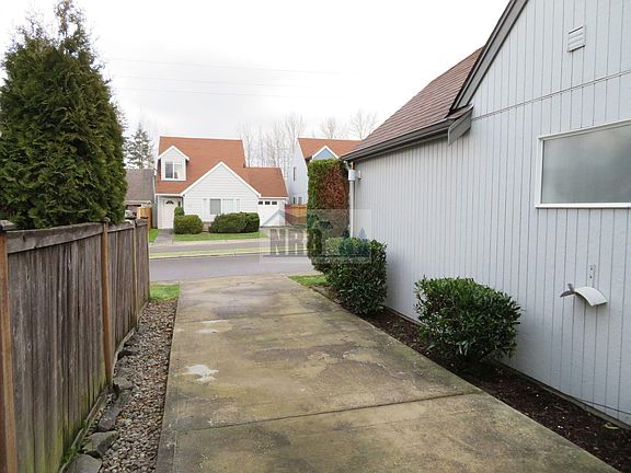 3rd image of 132 99th Street Ct E