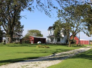 1352 E 3000 North Rd, Clifton, IL 60927