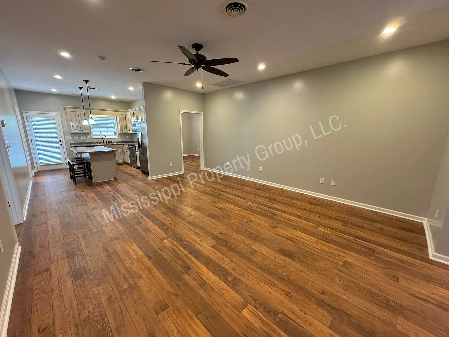 3BR/2BA For Rent — Photo 4