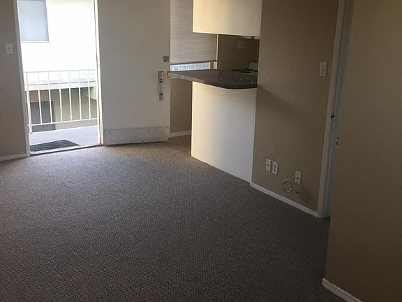 2nd image of 40 Nieto Ave APT 20