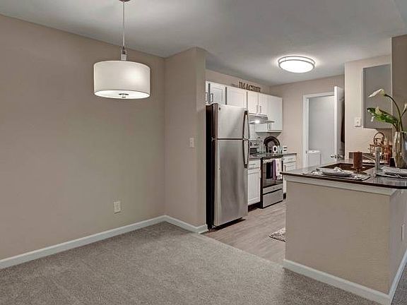 4th image of 2325 Nashville Pike #8-813