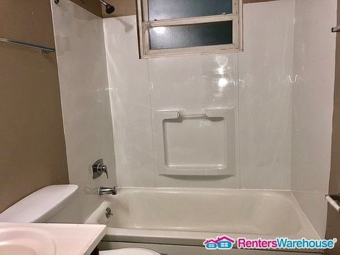 4th image of 10055 Winkler Dr
