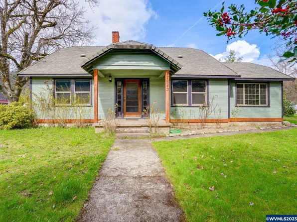 47543 Highway 58, Oakridge, OR 97463