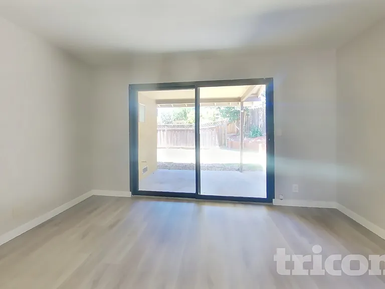 1807 Alford Dr — Photo 4