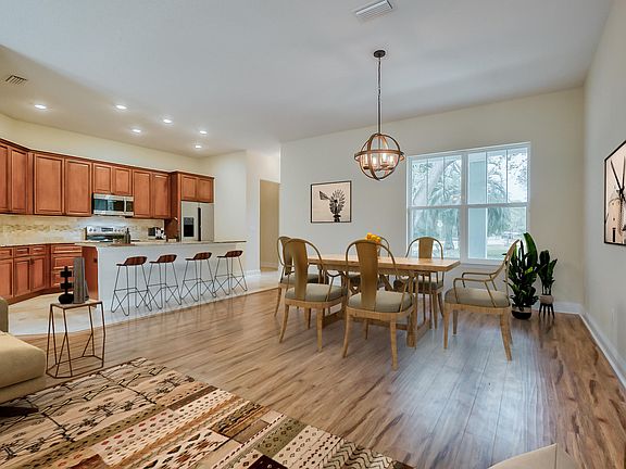 3rd image of 12675 Caron Dr