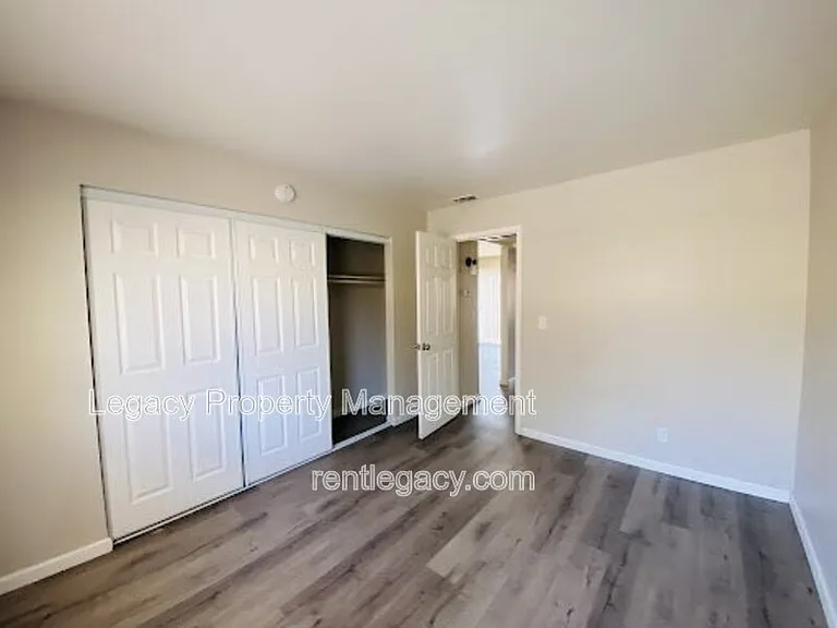 2318 Church Ave #8 — Photo 8
