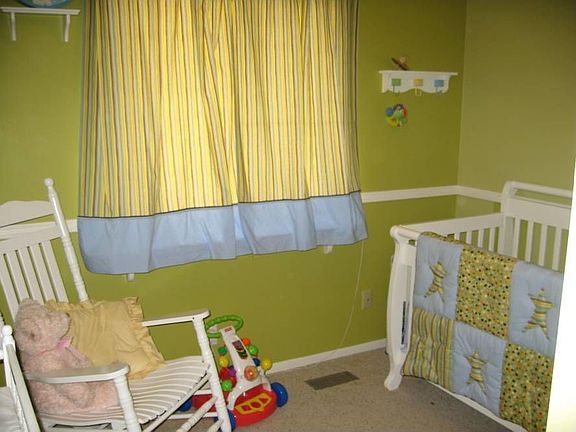 Smaller bedroom