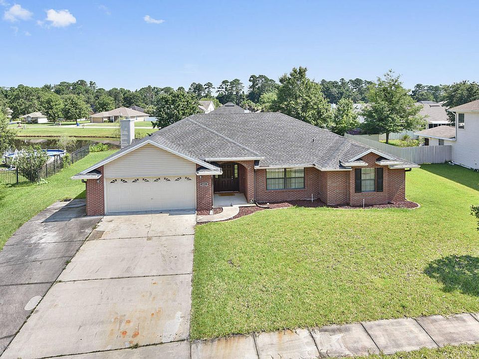 1st image of 1051 Gallant Fox Cir S