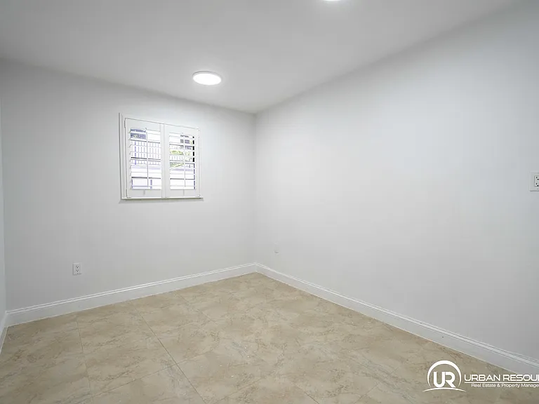 3265 Virginia St #11 — Photo 31