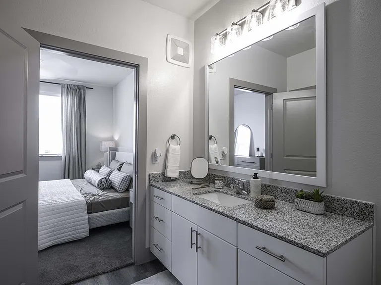 En suite bathrooms*