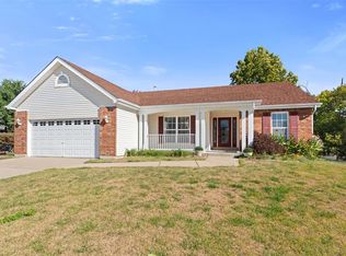 863 McCauley Ct, Saint Charles, MO 63303