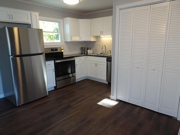 5th image of 4553 Circle Dr