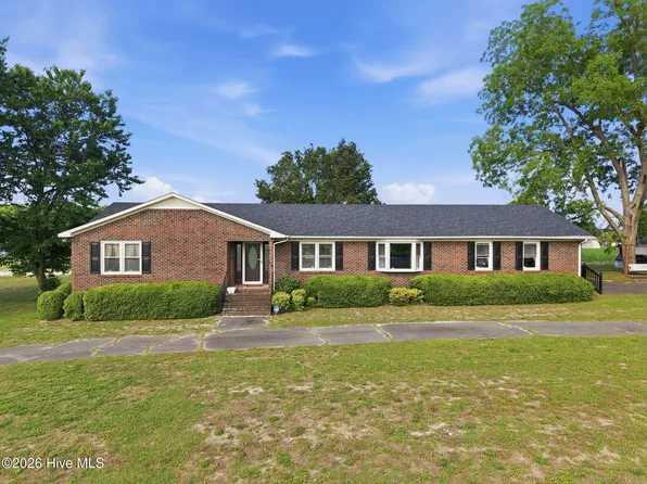 132 Jesse T Bryan Road, Kinston, NC 28504