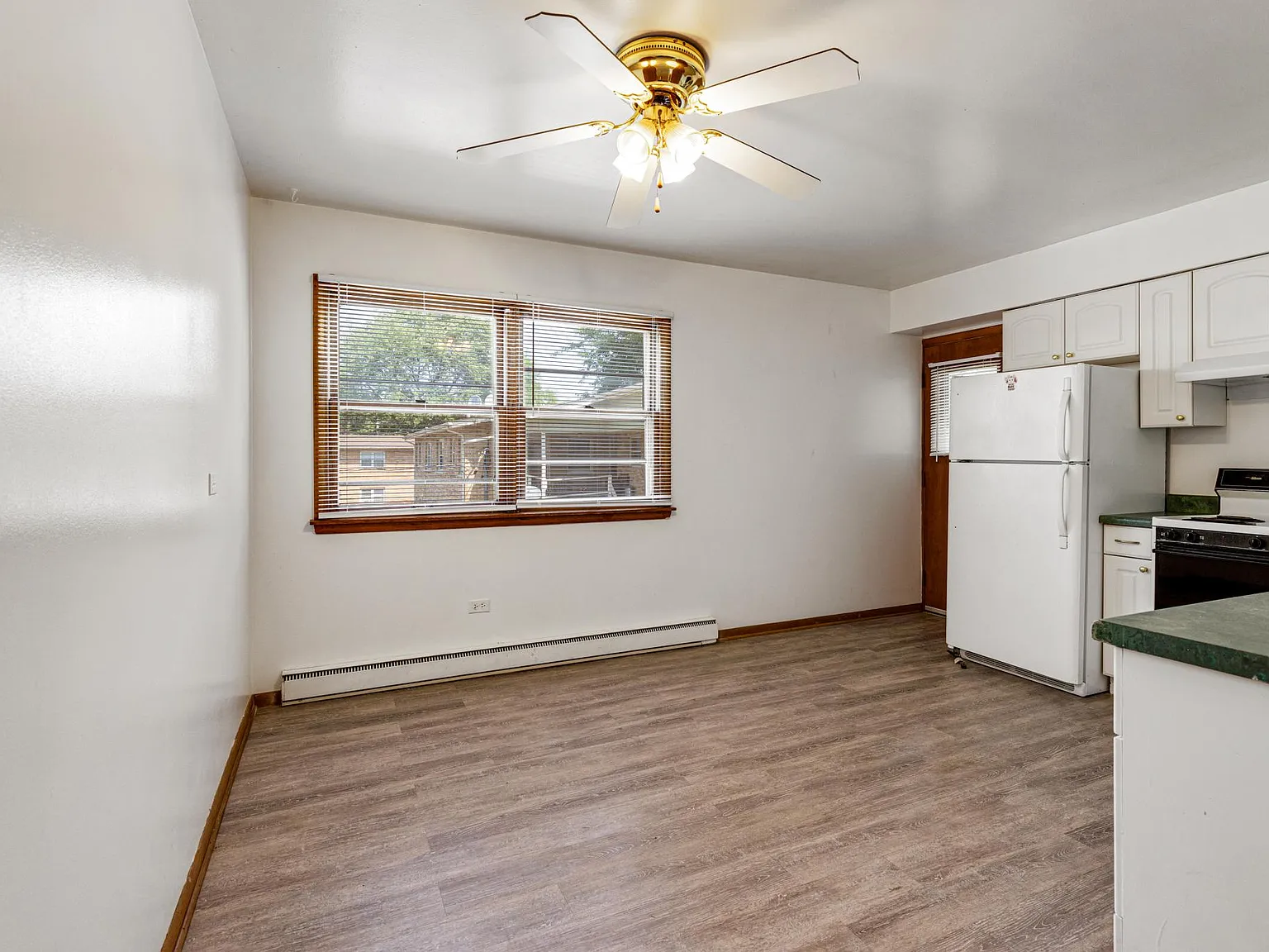 410 W Jackson St — Photo 4