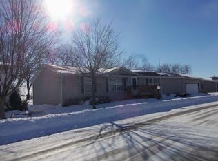 317 Mallard Ln, Sandwich, IL 60548