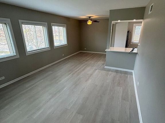 4th image of 639 W Park Ave APT D
