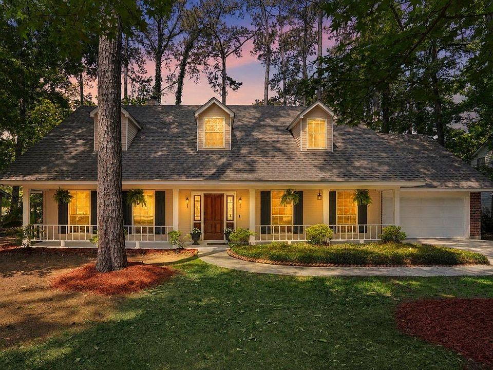 1st image of 208 Evangeline Dr