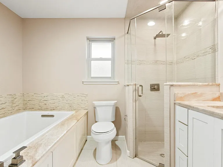 611 Field St — Photo 19