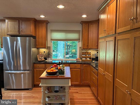 4th image of 16063 Laconia Cir