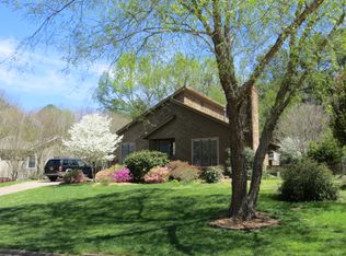 1608 Wedgeland Dr, Raleigh, NC 27615