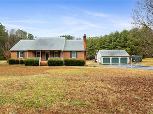 11950 Bridgeforth Mill Dr, Amelia Court House, VA 23002