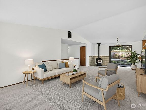 5th image of 271 Elwha Drive