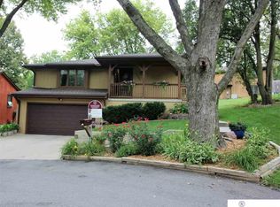7174 N 81st Plz, Omaha, NE 68122