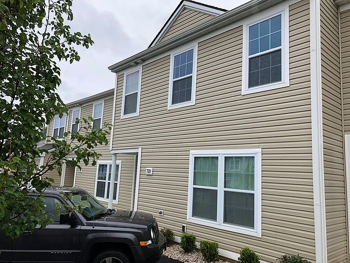 1st image of 720 Twisted Oak Dr