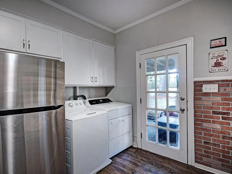 1124 Martingale Rd — Photo 29