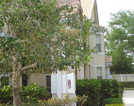 4th image of 110 SW Peacock Blvd APT 201