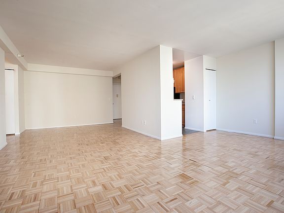 3rd image of 474 48th Ave APT 30F