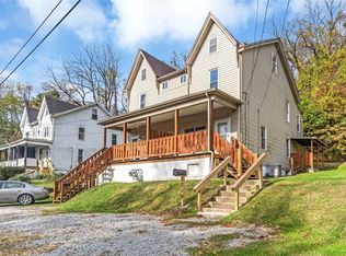 717-719 Stella St, Jeannette, PA 15644