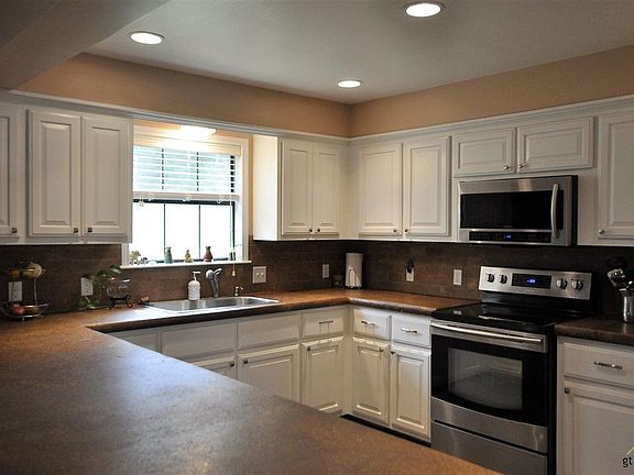 3rd image of 18175 N Lakeview Dr