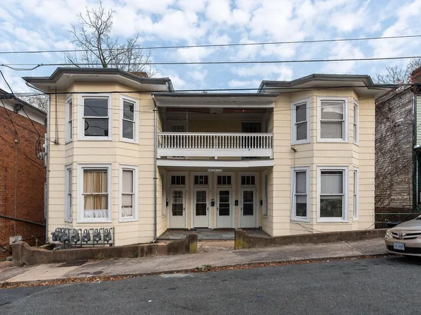 15 S Madison St, Staunton, VA 24401