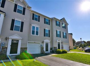 9 Pink Rose Ln, Easton, PA 18045