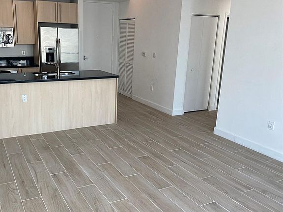2nd image of 1111 SW 1st Ave APT 3123
