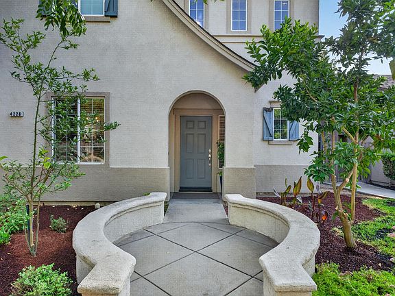 3rd image of 4228 N Kilroy Rd