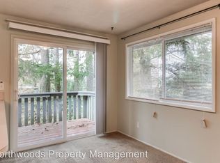 3051 Whitbeck Blvd, Eugene, OR 97405
