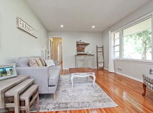 8728 Hadley Ave S, Cottage Grove, MN 55016