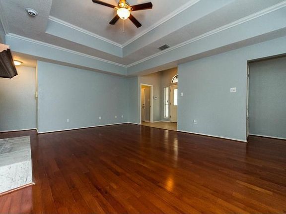 3rd image of 6114 Hastings Dr